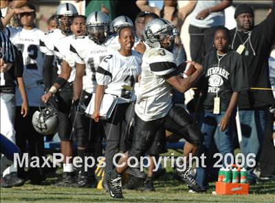Thumbnail 3 in View Park Prep vs Riverside Christian (SS 8-Man D1 Final) photogallery.
