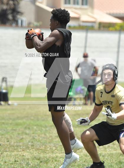 Thumbnail 1 in Servite vs. Rancho Cucamonga (Battle at the Beach 7x7) photogallery.