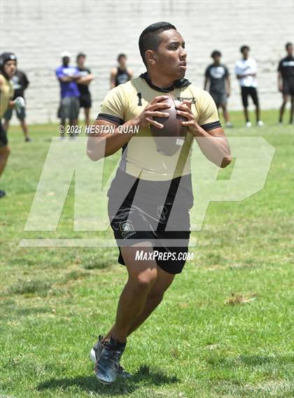Thumbnail 2 in Servite vs. Rancho Cucamonga (Battle at the Beach 7x7) photogallery.