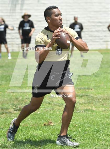 Thumbnail 3 in Servite vs. Rancho Cucamonga (Battle at the Beach 7x7) photogallery.