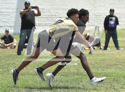 Thumbnail 2 in Servite vs. Rancho Cucamonga (Battle at the Beach 7x7) photogallery.