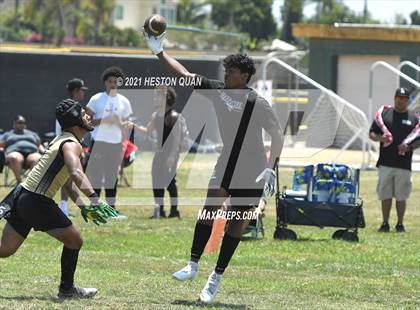 Thumbnail 3 in Servite vs. Rancho Cucamonga (Battle at the Beach 7x7) photogallery.