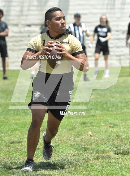 Thumbnail 3 in Servite vs. Rancho Cucamonga (Battle at the Beach 7x7) photogallery.