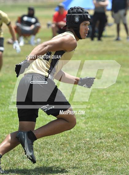 Thumbnail 3 in Servite vs. Rancho Cucamonga (Battle at the Beach 7x7) photogallery.