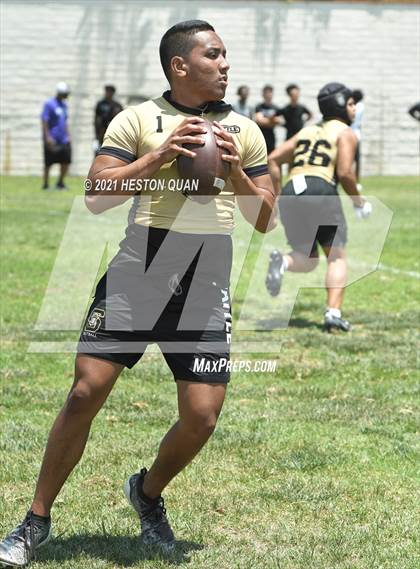 Thumbnail 1 in Servite vs. Rancho Cucamonga (Battle at the Beach 7x7) photogallery.