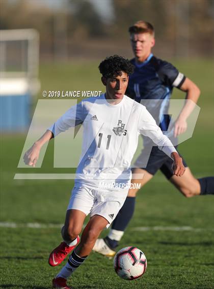 Thumbnail 2 in Pomona @ Ralston Valley photogallery.
