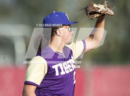 Thumbnail 2 in Hahnville @ E.D. White photogallery.