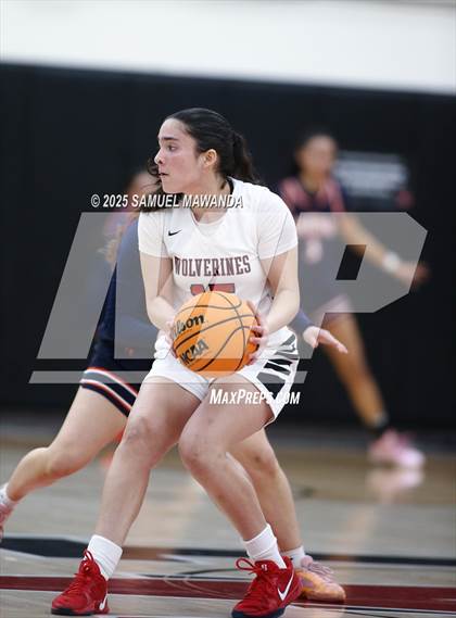 Thumbnail 3 in Chaminade @ Harvard-Westlake (CIF SS D1 Semi-final ) photogallery.