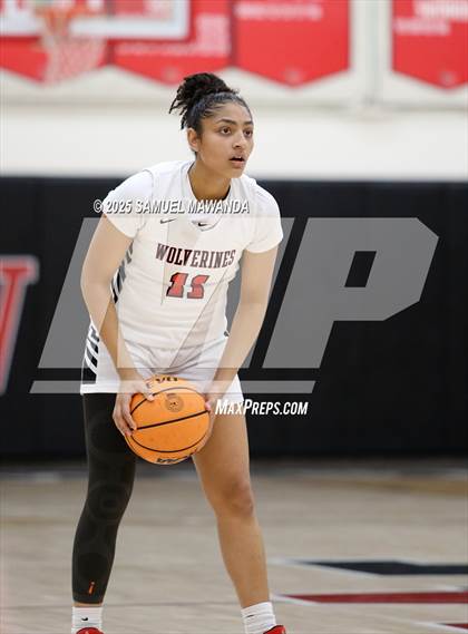 Thumbnail 2 in Chaminade @ Harvard-Westlake (CIF SS D1 Semi-final ) photogallery.