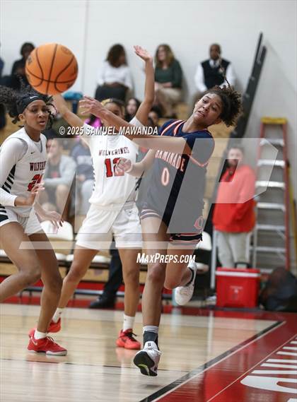 Thumbnail 3 in Chaminade @ Harvard-Westlake (CIF SS D1 Semi-final ) photogallery.
