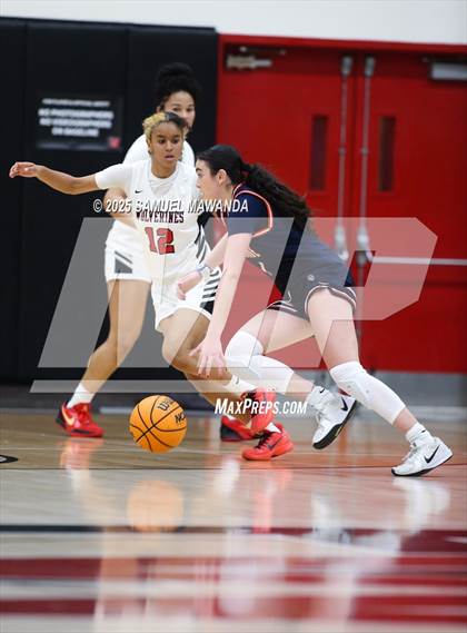 Thumbnail 1 in Chaminade @ Harvard-Westlake (CIF SS D1 Semi-final ) photogallery.