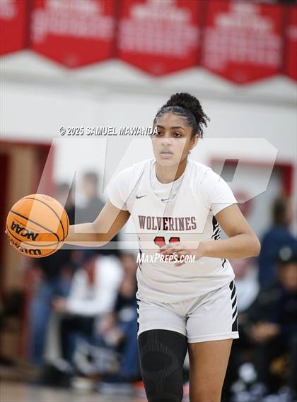 Thumbnail 3 in Chaminade @ Harvard-Westlake (CIF SS D1 Semi-final ) photogallery.