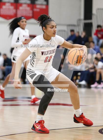 Thumbnail 2 in Chaminade @ Harvard-Westlake (CIF SS D1 Semi-final ) photogallery.