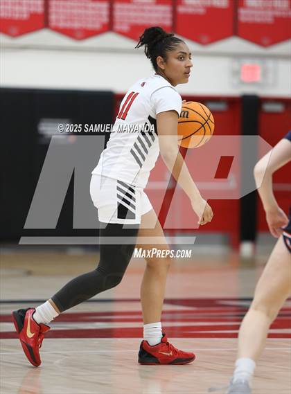 Thumbnail 3 in Chaminade @ Harvard-Westlake (CIF SS D1 Semi-final ) photogallery.