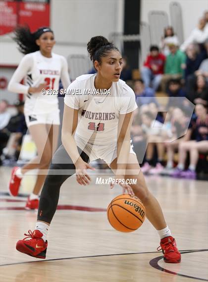 Thumbnail 3 in Chaminade @ Harvard-Westlake (CIF SS D1 Semi-final ) photogallery.