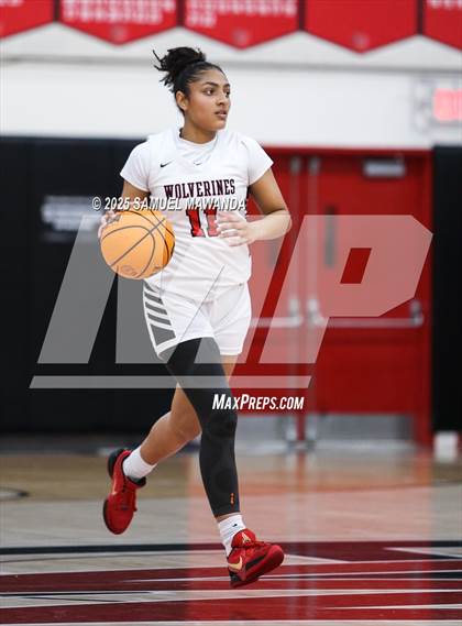 Thumbnail 2 in Chaminade @ Harvard-Westlake (CIF SS D1 Semi-final ) photogallery.