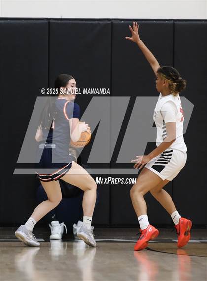 Thumbnail 2 in Chaminade @ Harvard-Westlake (CIF SS D1 Semi-final ) photogallery.