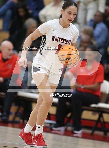 Thumbnail 3 in Chaminade @ Harvard-Westlake (CIF SS D1 Semi-final ) photogallery.