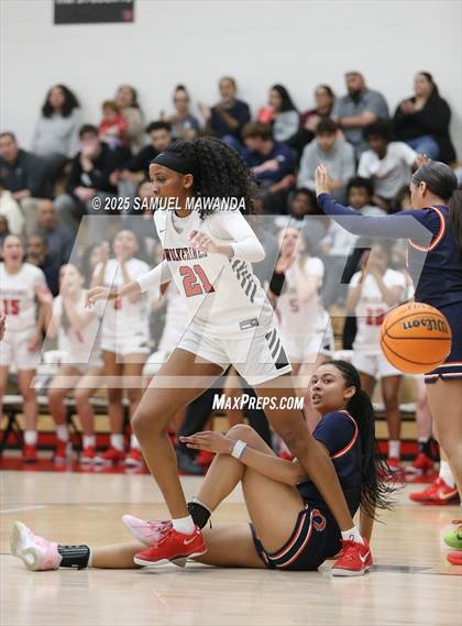 Thumbnail 3 in Chaminade @ Harvard-Westlake (CIF SS D1 Semi-final ) photogallery.