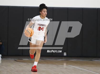 Thumbnail 3 in Chaminade @ Harvard-Westlake (CIF SS D1 Semi-final ) photogallery.