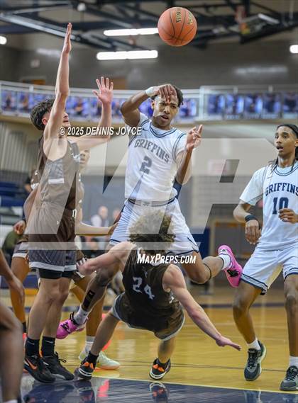 Thumbnail 3 in World of Inquiry vs East Rochester (NYSPHSAA Section V Class B Regional Qualifier) photogallery.