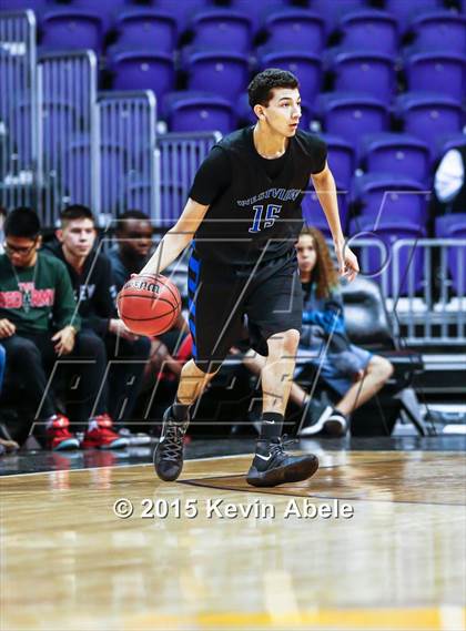 Thumbnail 3 in Brophy College Prep vs Westview (Hoopin' it Up at the Arena) photogallery.