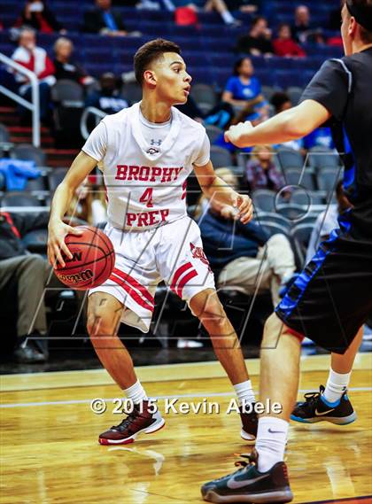 Thumbnail 2 in Brophy College Prep vs Westview (Hoopin' it Up at the Arena) photogallery.