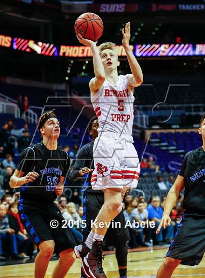 Thumbnail 3 in Brophy College Prep vs Westview (Hoopin' it Up at the Arena) photogallery.