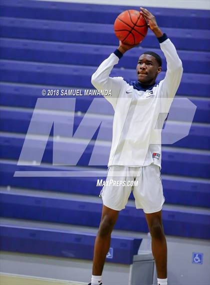 Thumbnail 3 in Green Valley vs San Gabriel Academy photogallery.