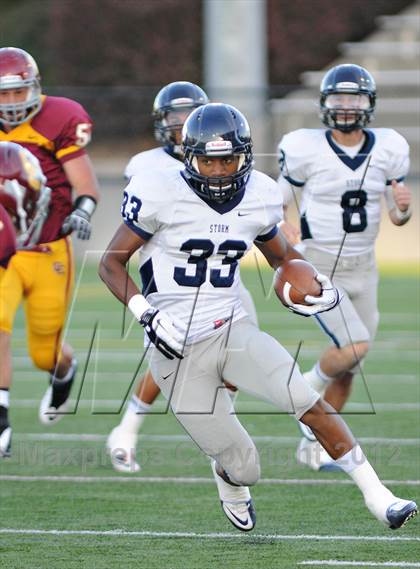 Thumbnail 3 in Central Catholic vs. Skyview photogallery.