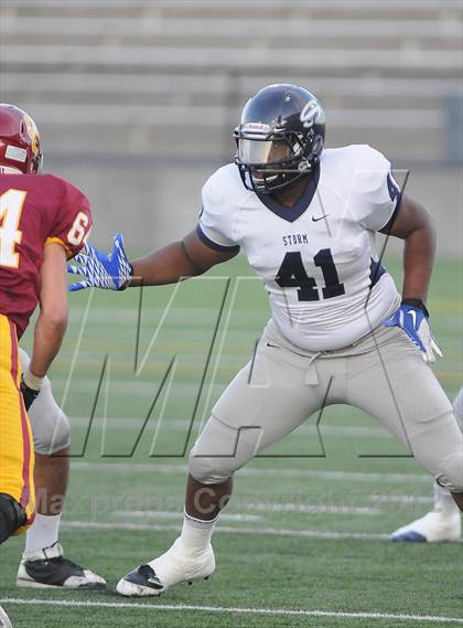 Thumbnail 2 in Central Catholic vs. Skyview photogallery.