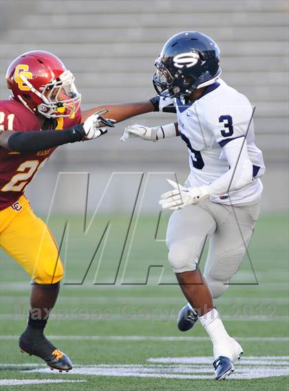 Thumbnail 3 in Central Catholic vs. Skyview photogallery.