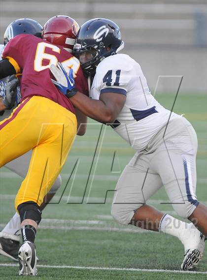 Thumbnail 2 in Central Catholic vs. Skyview photogallery.