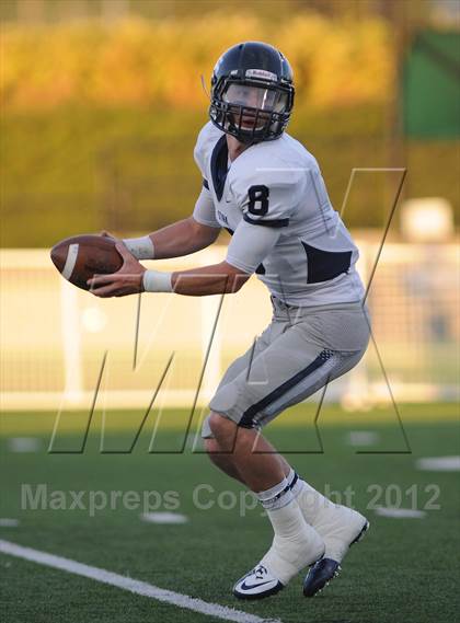 Thumbnail 3 in Central Catholic vs. Skyview photogallery.