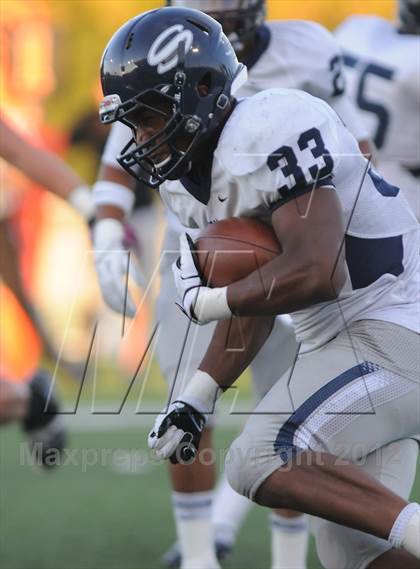 Thumbnail 3 in Central Catholic vs. Skyview photogallery.