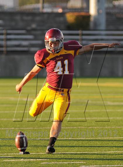 Thumbnail 2 in Central Catholic vs. Skyview photogallery.
