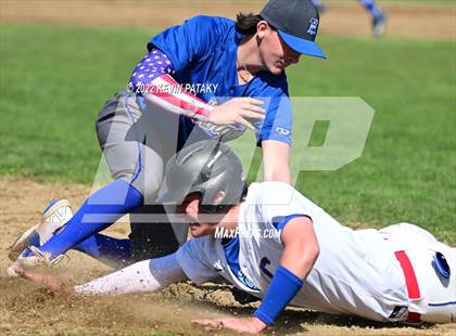 Thumbnail 2 in East Hampton @ Coginchaug Regional photogallery.