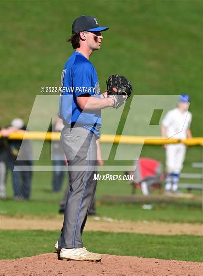 Thumbnail 3 in East Hampton @ Coginchaug Regional photogallery.