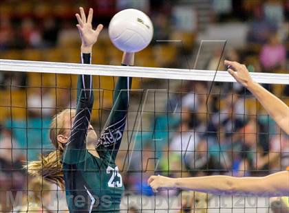 Thumbnail 3 in Fleming vs. Stratton (CHSAA 1A Pool IV) photogallery.