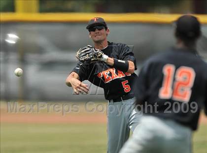 Thumbnail 3 in Texas vs. Poteet (Class 4A Region II Quarterfinals) photogallery.