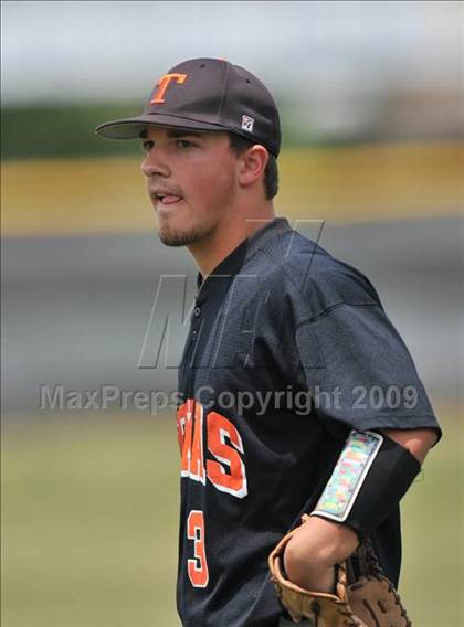 Thumbnail 1 in Texas vs. Poteet (Class 4A Region II Quarterfinals) photogallery.