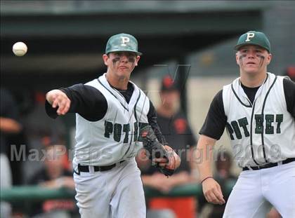 Thumbnail 1 in Texas vs. Poteet (Class 4A Region II Quarterfinals) photogallery.