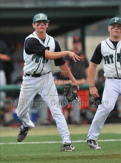 Thumbnail 2 in Texas vs. Poteet (Class 4A Region II Quarterfinals) photogallery.