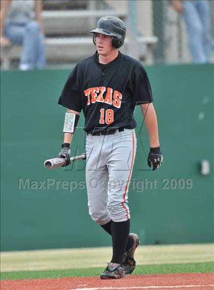 Thumbnail 2 in Texas vs. Poteet (Class 4A Region II Quarterfinals) photogallery.