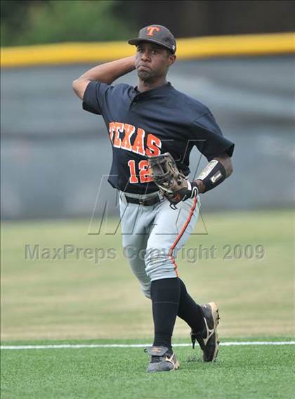 Thumbnail 2 in Texas vs. Poteet (Class 4A Region II Quarterfinals) photogallery.