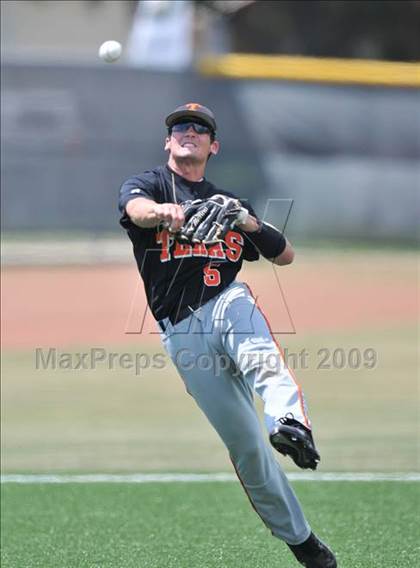 Thumbnail 1 in Texas vs. Poteet (Class 4A Region II Quarterfinals) photogallery.