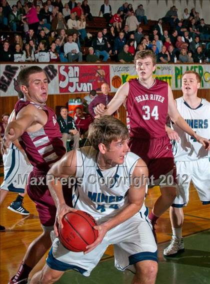 Thumbnail 2 in Nevada Union vs. Bear River (Kendall Arnett) photogallery.