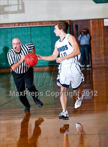 Thumbnail 1 in Nevada Union vs. Bear River (Kendall Arnett) photogallery.