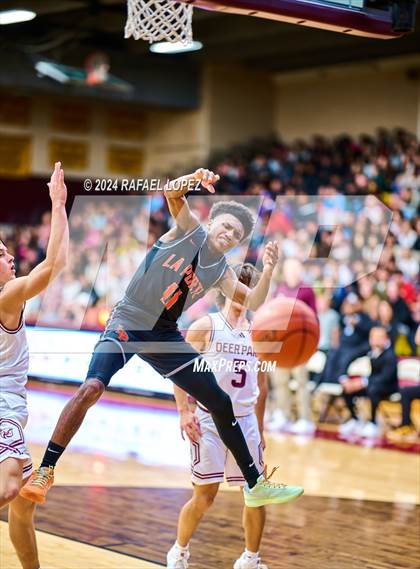 Thumbnail 2 in La Porte vs. Deer Park (McDonald's Texas Invitational) photogallery.