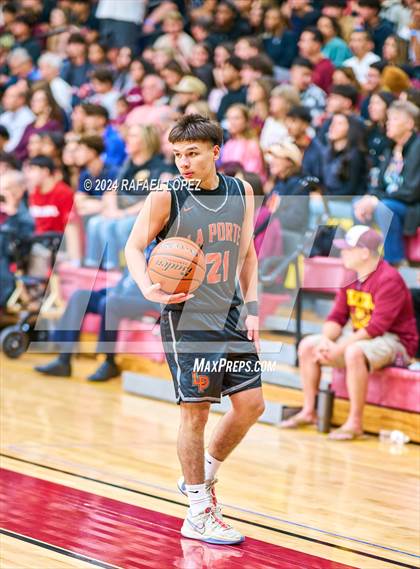 Thumbnail 2 in La Porte vs. Deer Park (McDonald's Texas Invitational) photogallery.